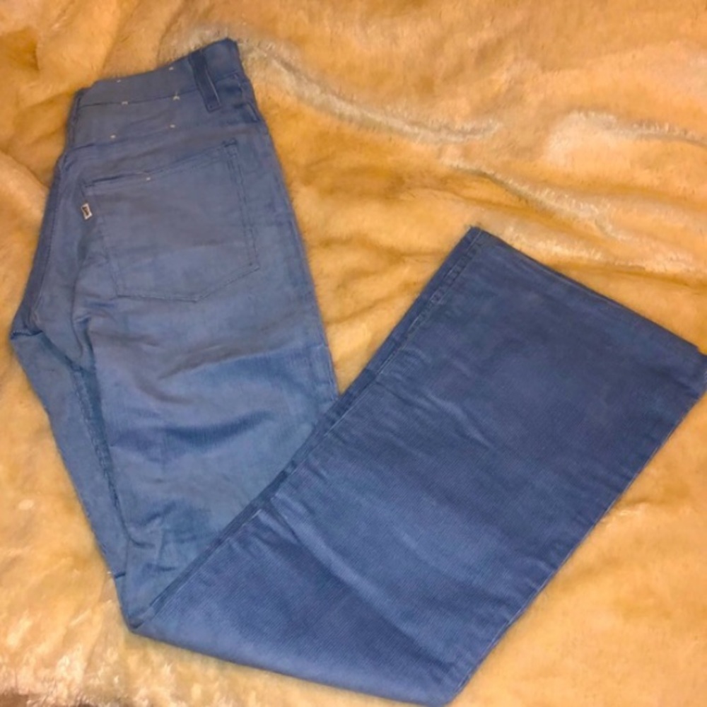 “RARE” Sky Blue Levi Corduroy Jeans